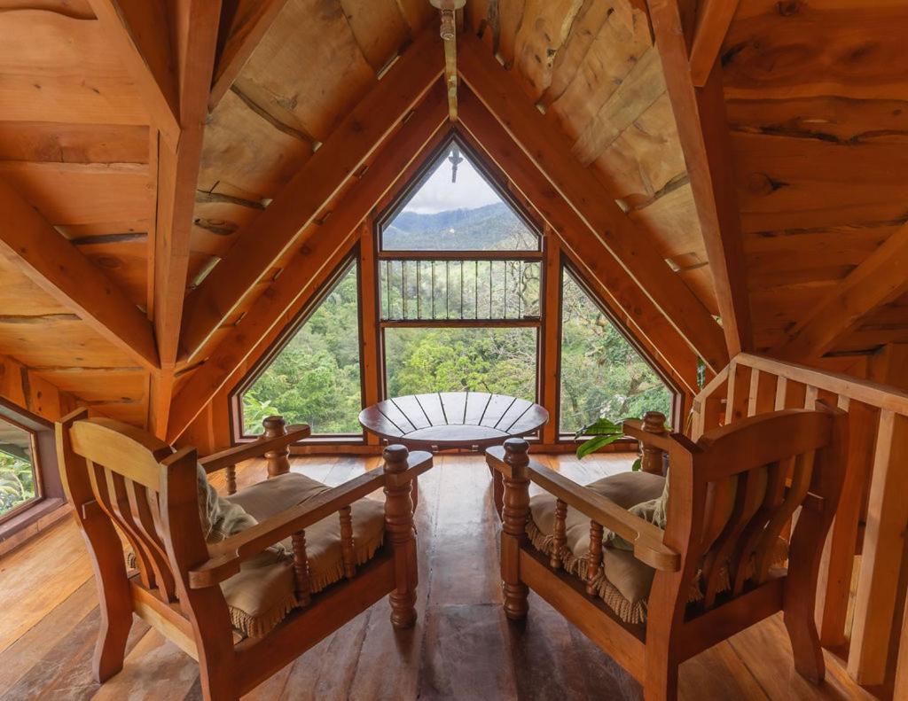 Cedrela Eco-Lodge & Restaurante Copey エクステリア 写真